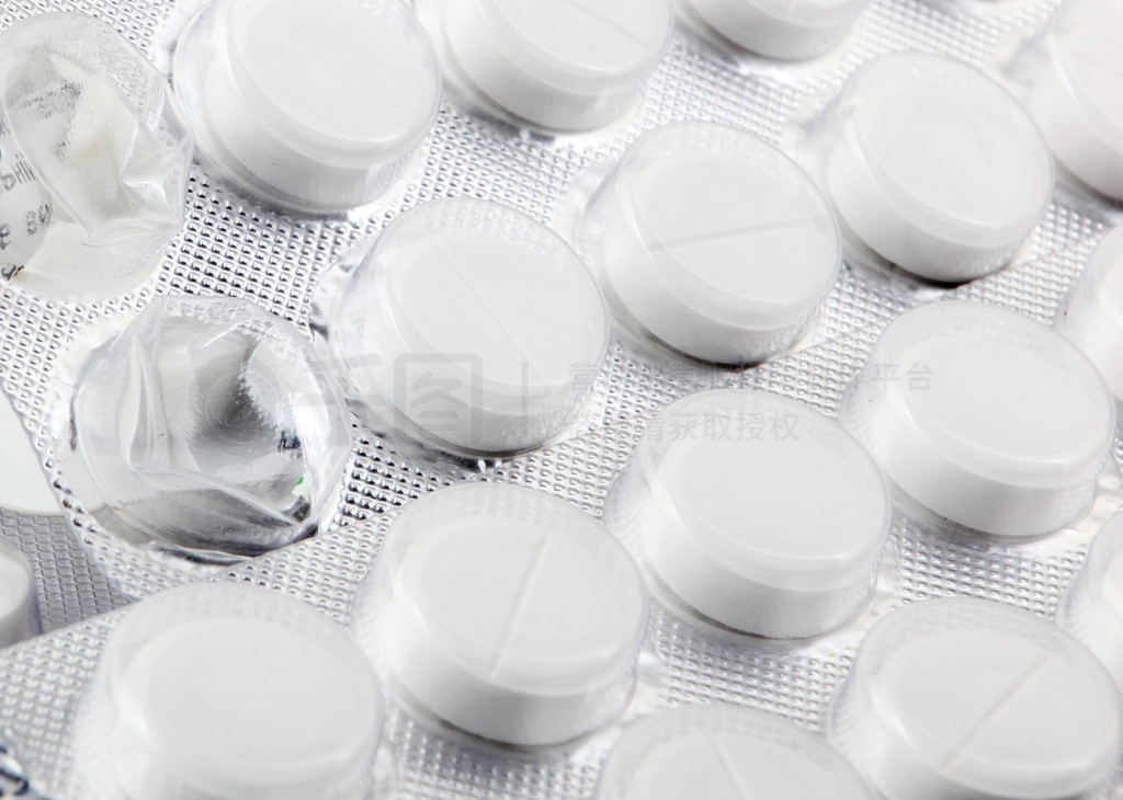 泡罩包裝中的片劑與栓劑 現(xiàn)代藥品包裝的科學(xué)與便利